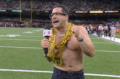 ESPN's Adam Schefter went shirtless in Kirk Cousins homage