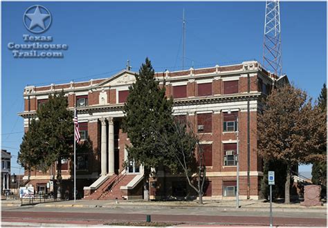 Hall County Courthouse - Memphis, Texas - Photograph Page 1