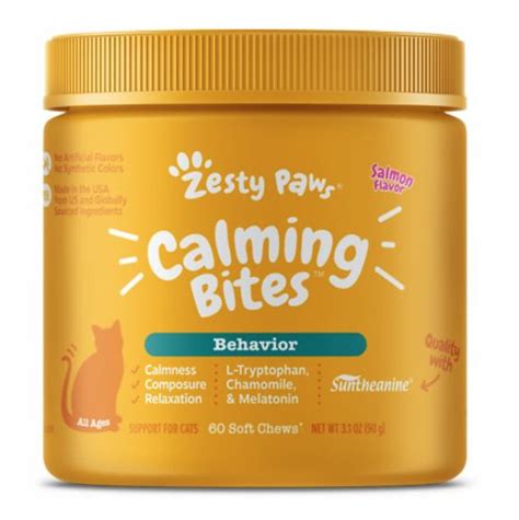 Calming Cat Treats: 7 to Help Your Anxious Feline - Vetstreet | Vetstreet