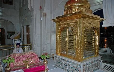 Sri Akal Takht Sahib | Discover Sikhism