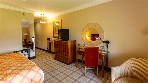 deluxe-room-four-02 - Hardwick Hall Hotel