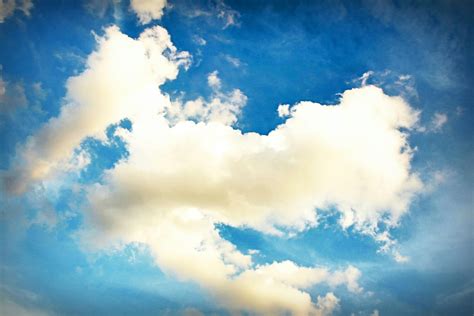 White and Blue Clouds · Free Stock Photo