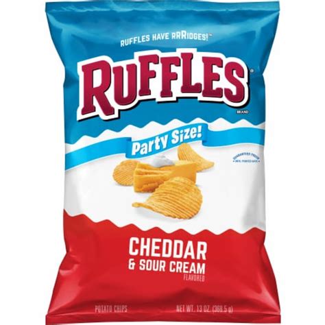 Ruffles® Potato Chips Cheddar & Sour Cream Flavor Party Size Snack, 13 ...