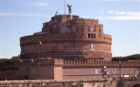 Visiting Castel Sant' Angelo Museum in Rome, Italy | Martha's Italy