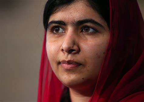 Malala Yousafzai - Life, Quotes & Books - Biography