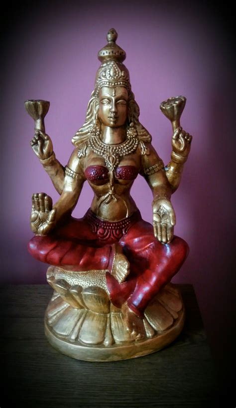 Pin by Sonja Telma Costa Santos on India: Mantras, Divindades, Beleza. | Buddha statue, Shiva ...