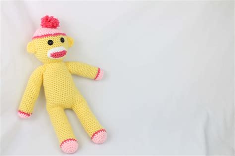 Sock Monkey - Free Crochet Pattern - StringyDingDing