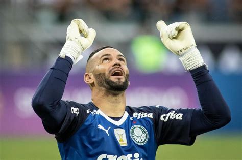 Weverton prevê 'muitos gols' do Palmeiras com a nova saída de bola da ...