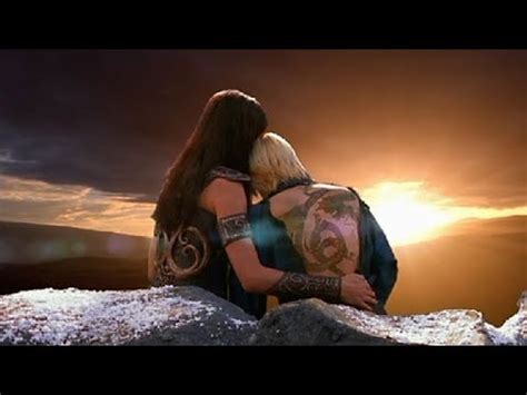 Moments of love between Xena and Gabrielle - YouTube