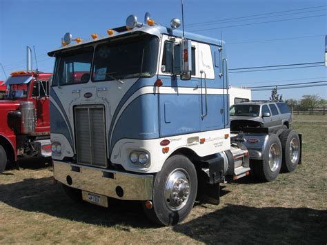 1972 Peterbilt 352 pacemaker #heavyhauling Large Truck, Large Cars, Cab ...