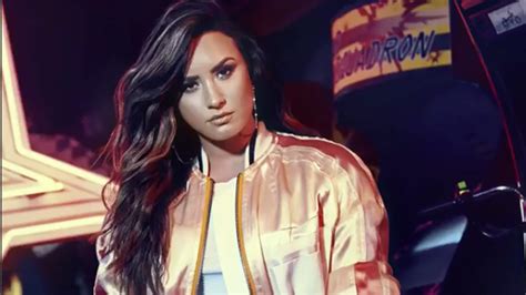 Jpop-Kingdom : Demi Lovato - Sorry Not Sorry LIVE The Tonight Show Starring Jimmy Fallon