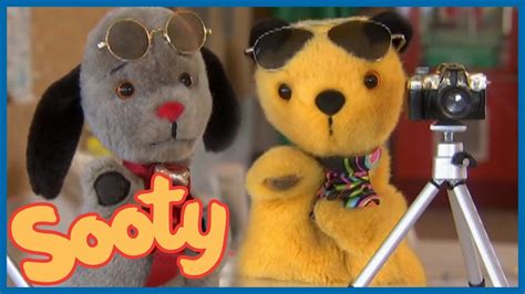 Sooty the Photographer | The Sooty Show - YouTube