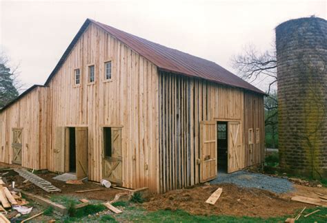 Restoring an old barn... part 5 - Handmade Houses... with Noah Bradley