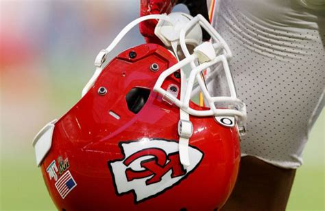 NFL Plans To Allow Social Justice Decals On Helmets – SportsLogos.Net News