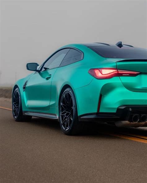 2021 BMW M4 Comp in Satin chrome emerald green : r/CarWraps