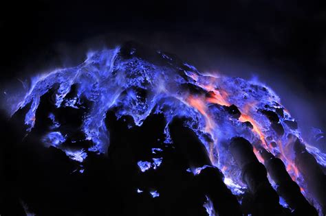 It Won't Be Surprised If Lava Is Red - But This Lava Is Blue (Video)