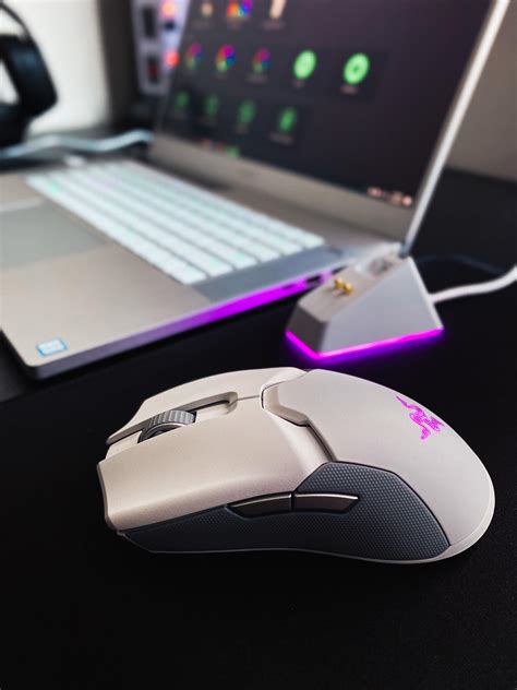 New Mouse! Razer Viper Ultimate Mercury White Edition 🤗 : r/GamingLaptops