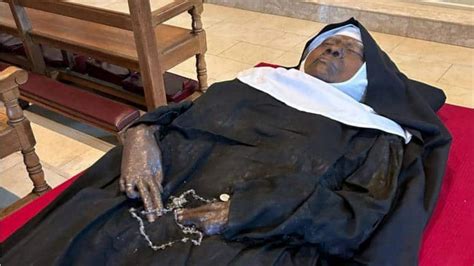 Miracle in Missouri? Nun’s body exhumed after 4 years shows no signs of ...