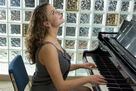 Stunning female pianist stock image. Image of board, lifestyle - 12749815