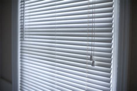 Free Stock Photo 10648 Venetian blinds hanging in a window | freeimageslive
