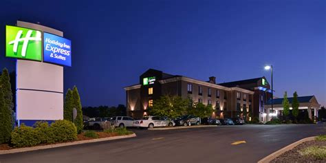 Hotels in Athens, Ohio near Ohio University | Holiday Inn Express & Suites Athens