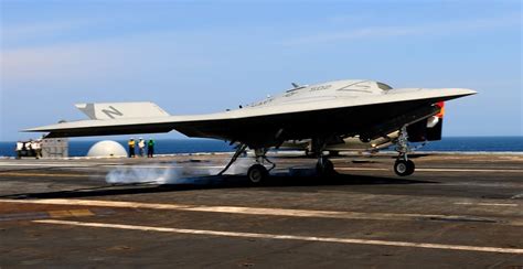 Details of the X-47B's First Autonomous Carrier Landing | Defense Media Network