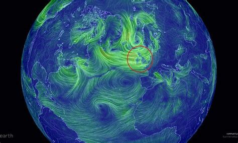 'Weather bomb' brings ice and SNOW as temperatures drop | Weather, Snow, Uk weather