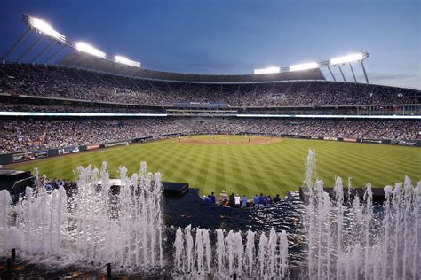 Kauffman Stadium Review | My 7th Inning Stretch