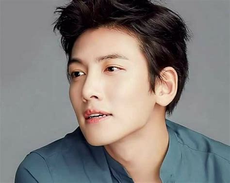 10 nam diễn viên Hàn Quốc đẹp trai nhất: Ai đã vượt qua Lee Min Ho dành ...