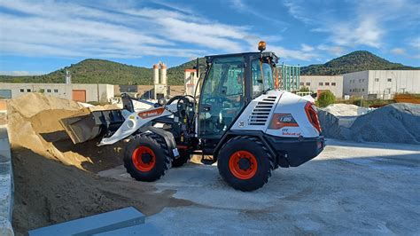 New Bobcat L85 Wheel Loader is a Must for Production - UK Plant Operators