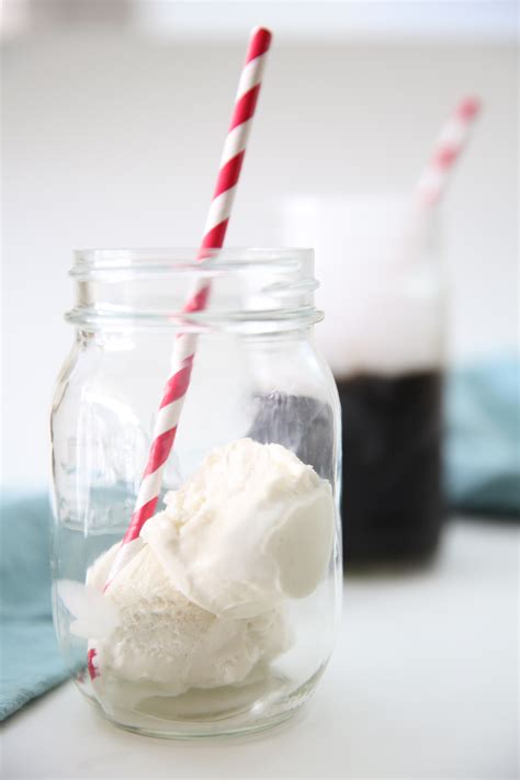 How to Make Homemade Root Beer Recipe - The Idea Room