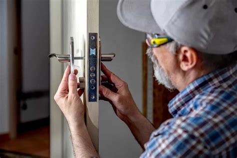 What to Do When Your Kwikset Door Latch Won’t Retract? (Causes & Solutions)