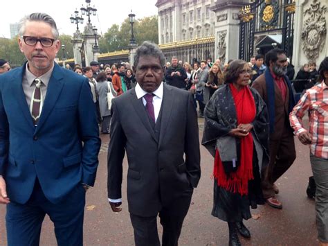 Namatjira’s descendants meet the Queen | Australian Times