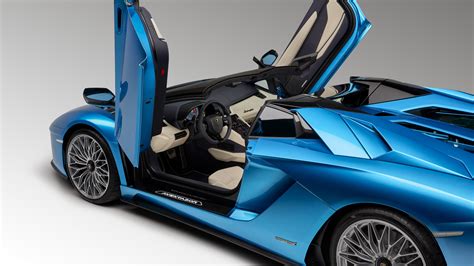 2018 Lamborghini Aventador S Roadster 4 Wallpaper | HD Car Wallpapers | ID #8416