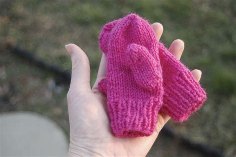 Makin' it: Baby Mittens: Knitting pattern