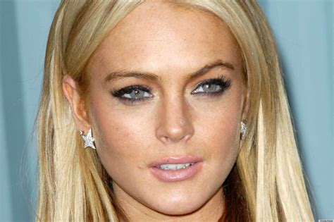 Lindsay Lohan su Instagram posta foto in bikini da Ischia – Baritalia News