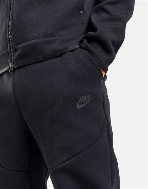 Black Nike Tech Fleece Joggers | JD Sports