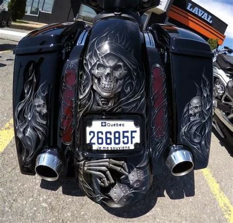 Pin by Robert Morris on Skulls- I like them.... | Custom motorcycles harley, Motorcycle painting ...