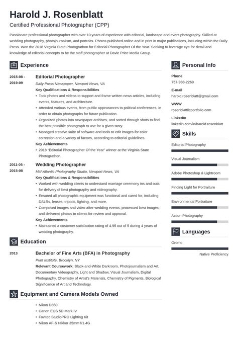 Professional Photographer Resume—Examples for 2024