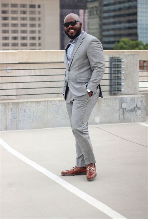 what color brown shoes with grey suit - Certain Large Blogger Stills Gallery