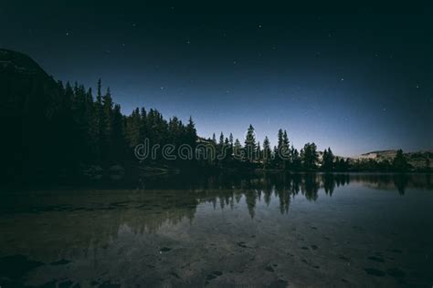 Night Sky in Yosemite National Park Stock Image - Image of adventure ...