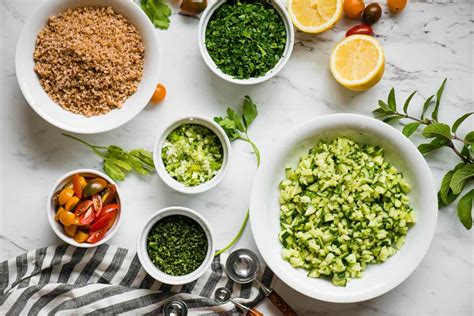 The Best Tabouli Salad (Tabbouleh) Recipe - Self Proclaimed Foodie