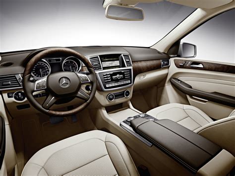 2012 Mercedes-Benz ML throws down gauntlet to Audi Q7 and BMW X5 - photos | CarAdvice