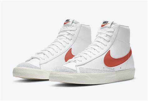 Nike Blazer Mid '77 Vintage White Mantra Orange BQ6806-110 Release Date - SBD