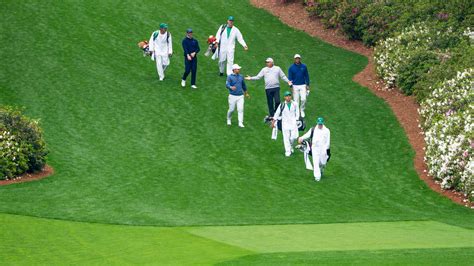 An Ever-Changing Masters Course Changes Again - The New York Times