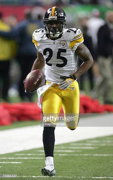 Ryan Clark of the Pittsburgh Steelers runs on the field before the... | Pittsburgh steelers ...