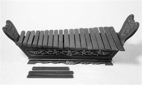 Xylophone (gambang kayu) | Museum of Fine Arts, Boston