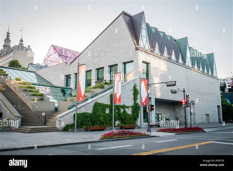 Museum of Civilization Quebec City Stock Photo - Alamy