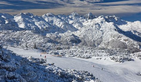 Skiing in Slovenia & Slovenia.si