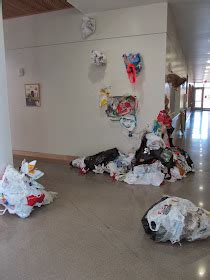 My Blog has moved to www.feliciafollum.com: India Inspired Art+ Trash Installation